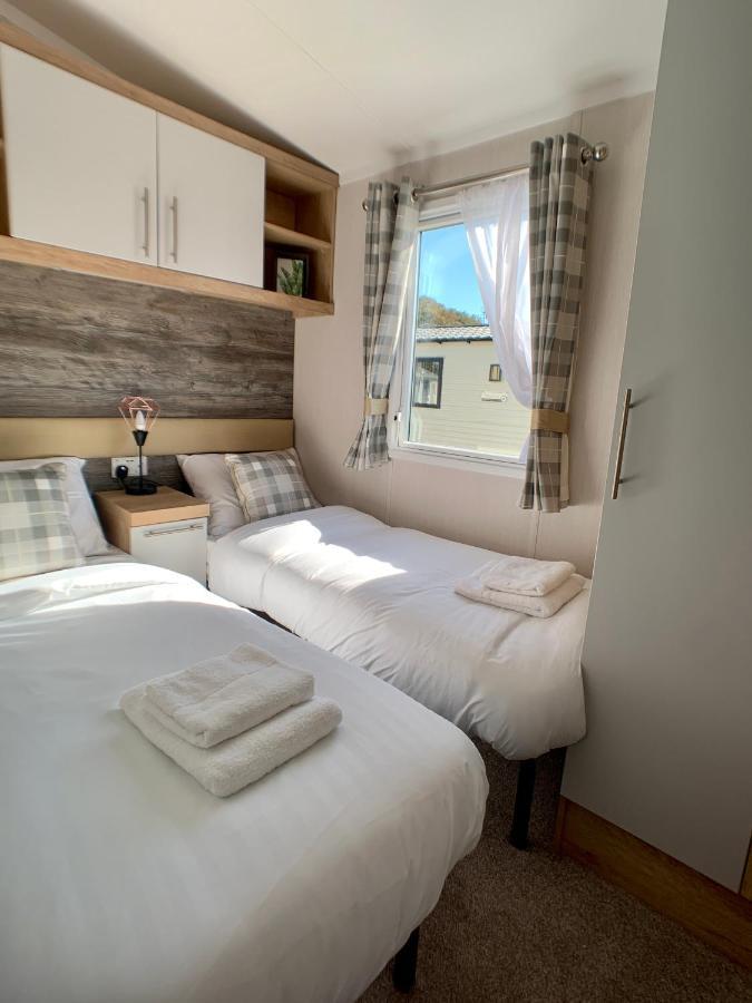 Rydal 13 Hotel Flookburgh Esterno foto