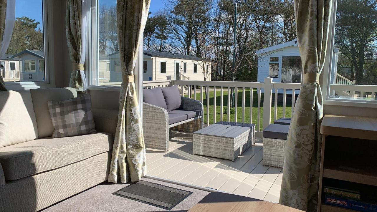 Rydal 13 Hotel Flookburgh Esterno foto